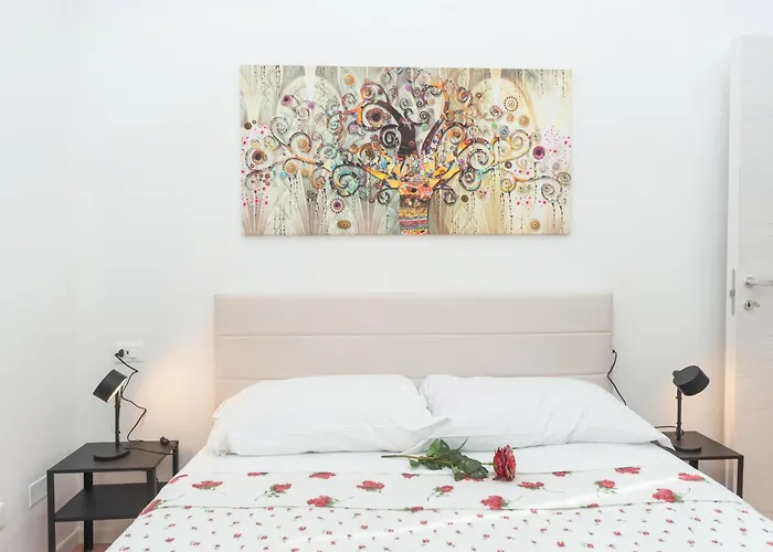 Giada 103 - Central Florence Apartment By The Train Station